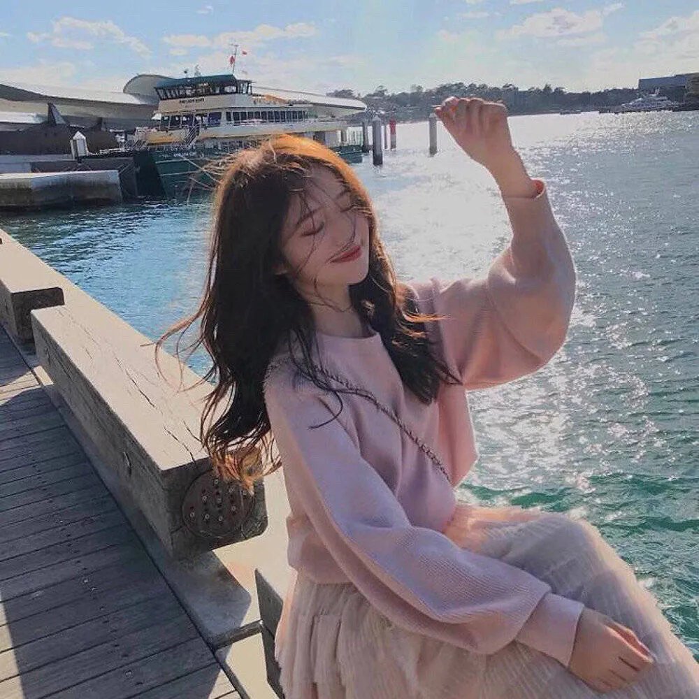 明天、我会成为谁的女友